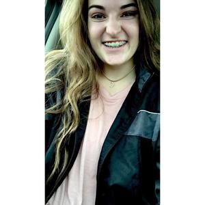 Meet your Posher, Abigail